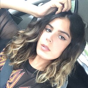 Meet your Posher, Anabella